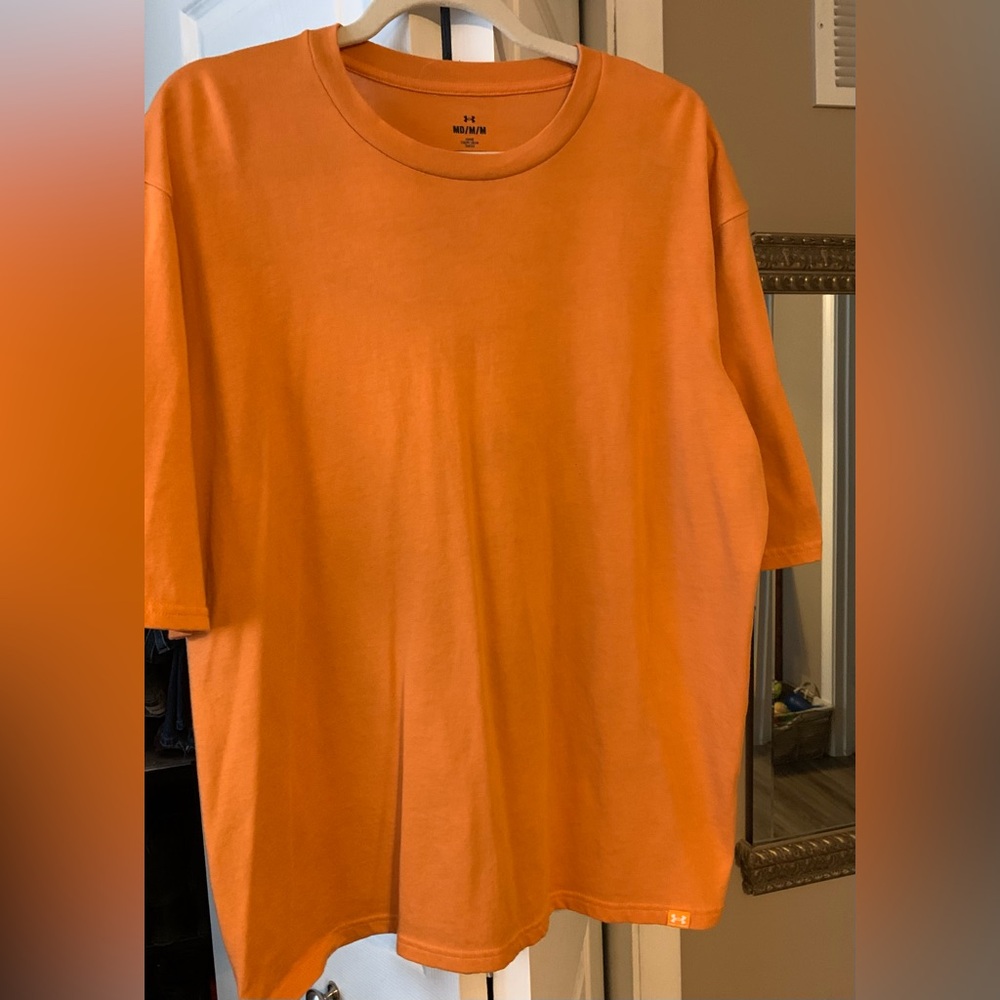 Under Armour Mens Loose Fit Tshirt